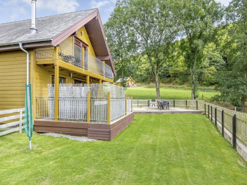 Secluded 2 storey veranda